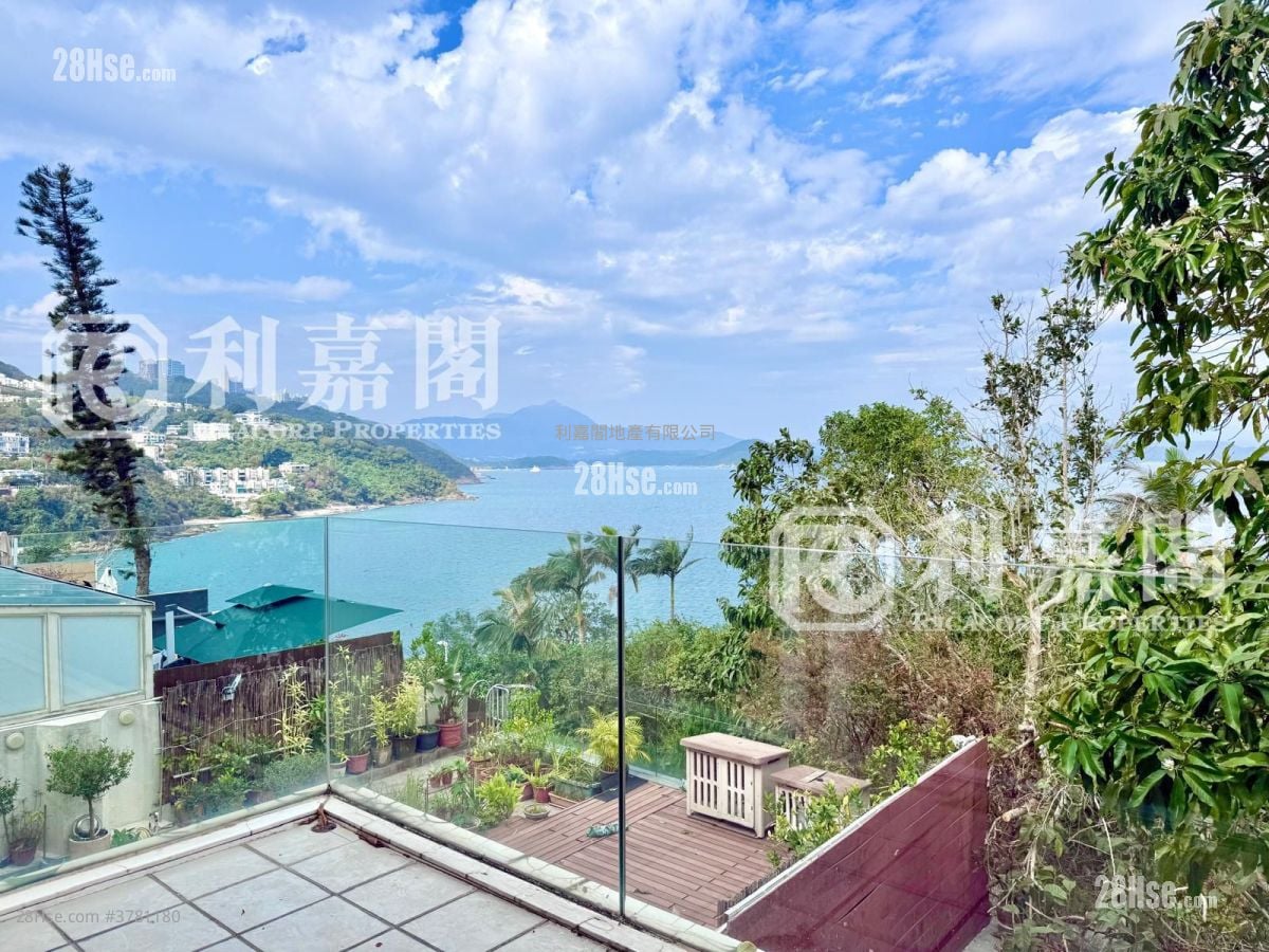 Pik Sha Garden Sell 3 Bedrooms , 2 Bathrooms 1,438 ft²