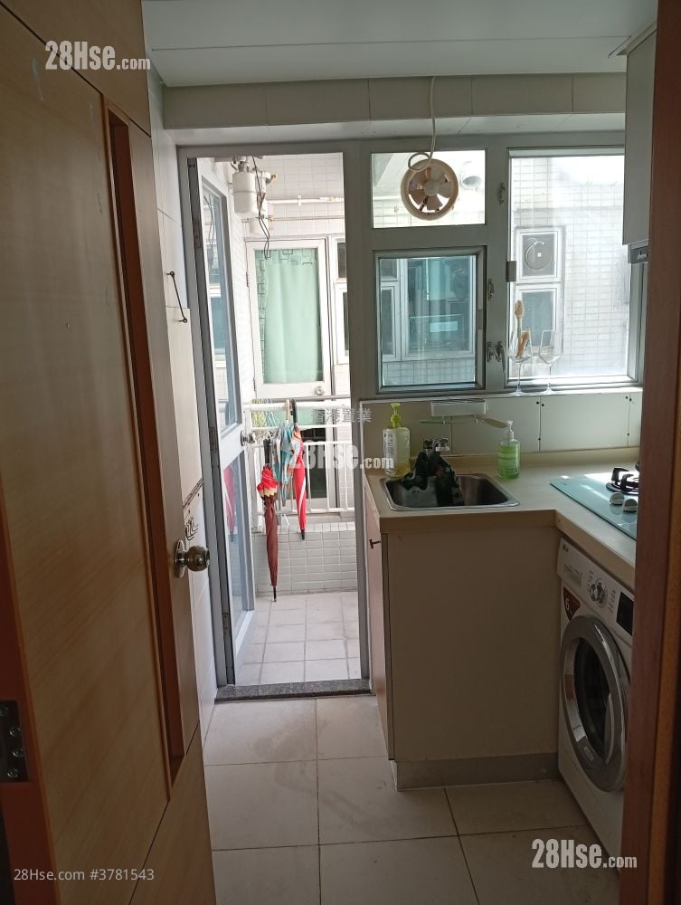 港湾豪庭 售盘 1 浴室 372 平方尺