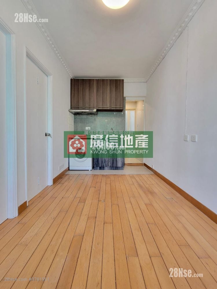 Tung Wui Building Rental 2 Bedrooms , 1 Bathroom 290 ft²