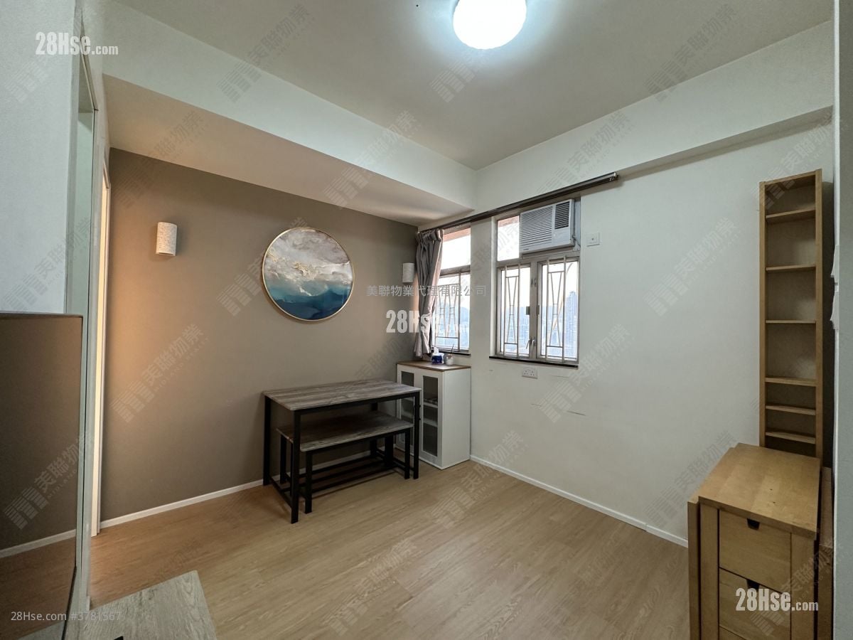 Lai Bo Building Sell 2 Bedrooms , 1 Bathroom 239 ft²