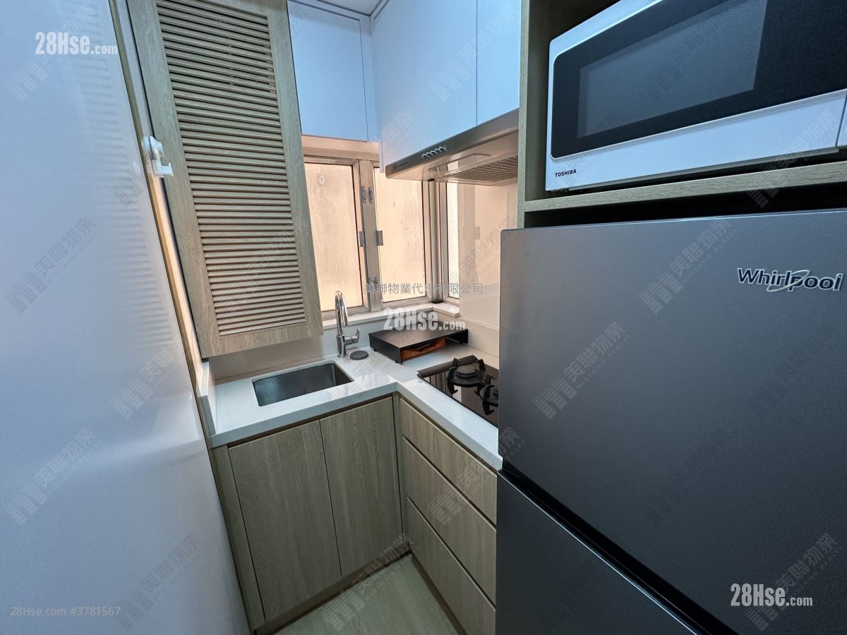 Lai Bo Building Sell 2 Bedrooms , 1 Bathroom 239 ft²