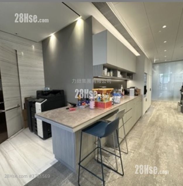 158 Queen's Rd C Rental