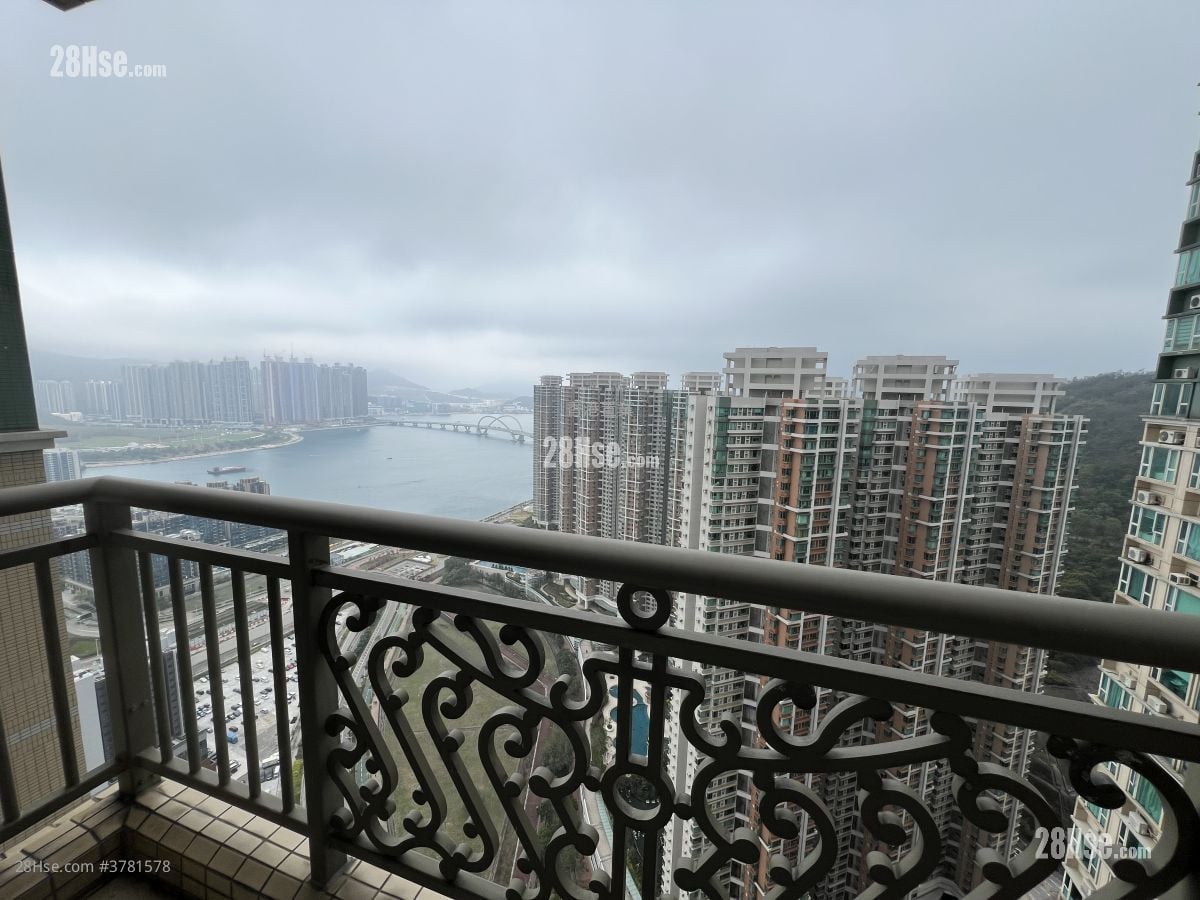 Metro Town Rental 2 Bedrooms , 1 Bathroom 492 ft²