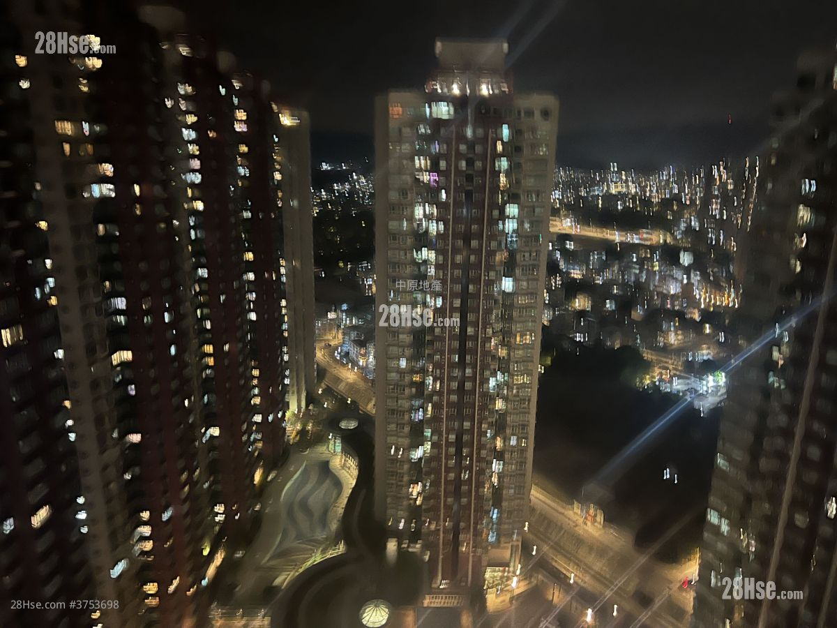 Yoho Midtown 售盘 3 房 880 平方尺