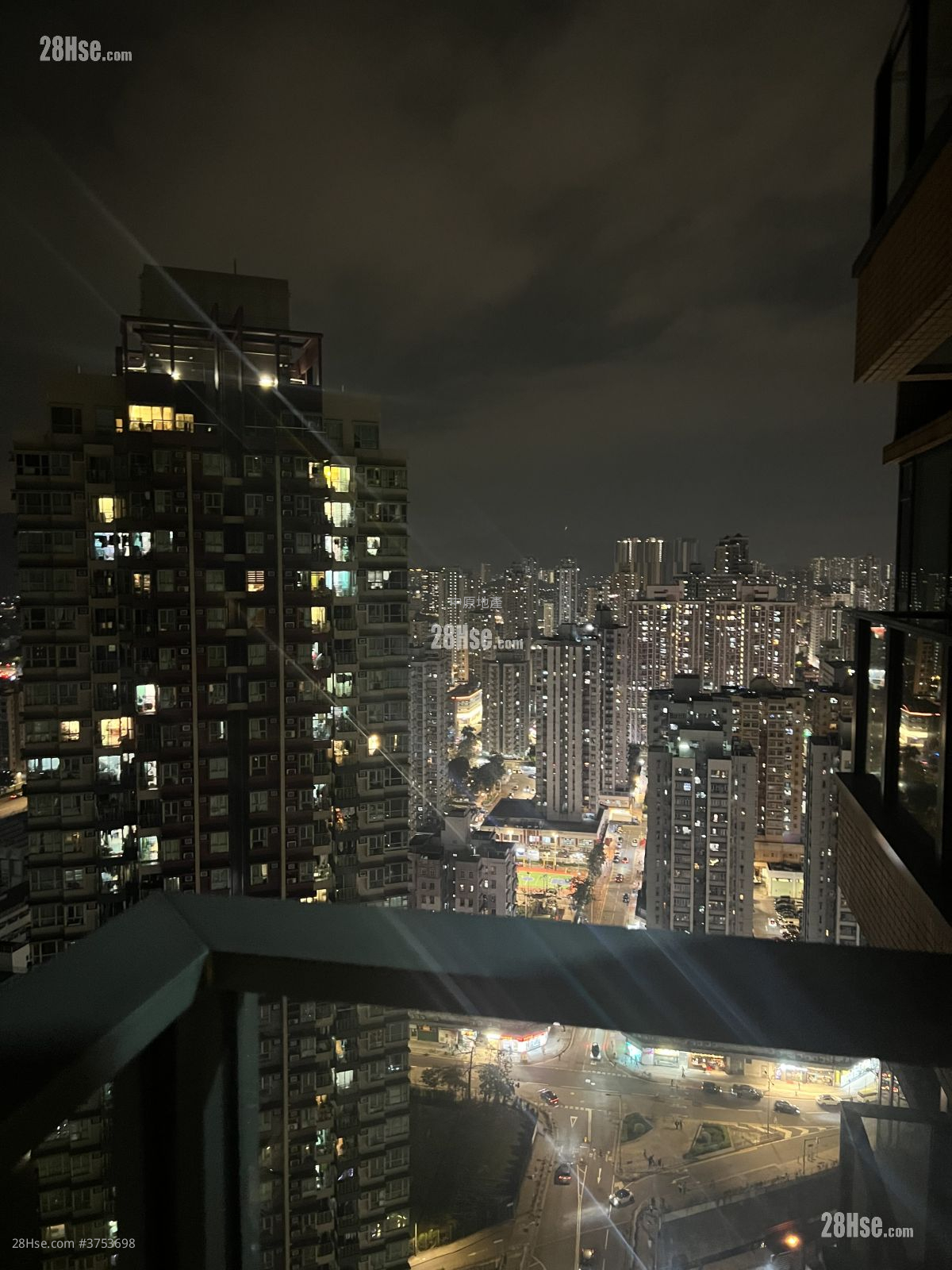 Yoho Midtown 售盘 3 房 880 平方尺