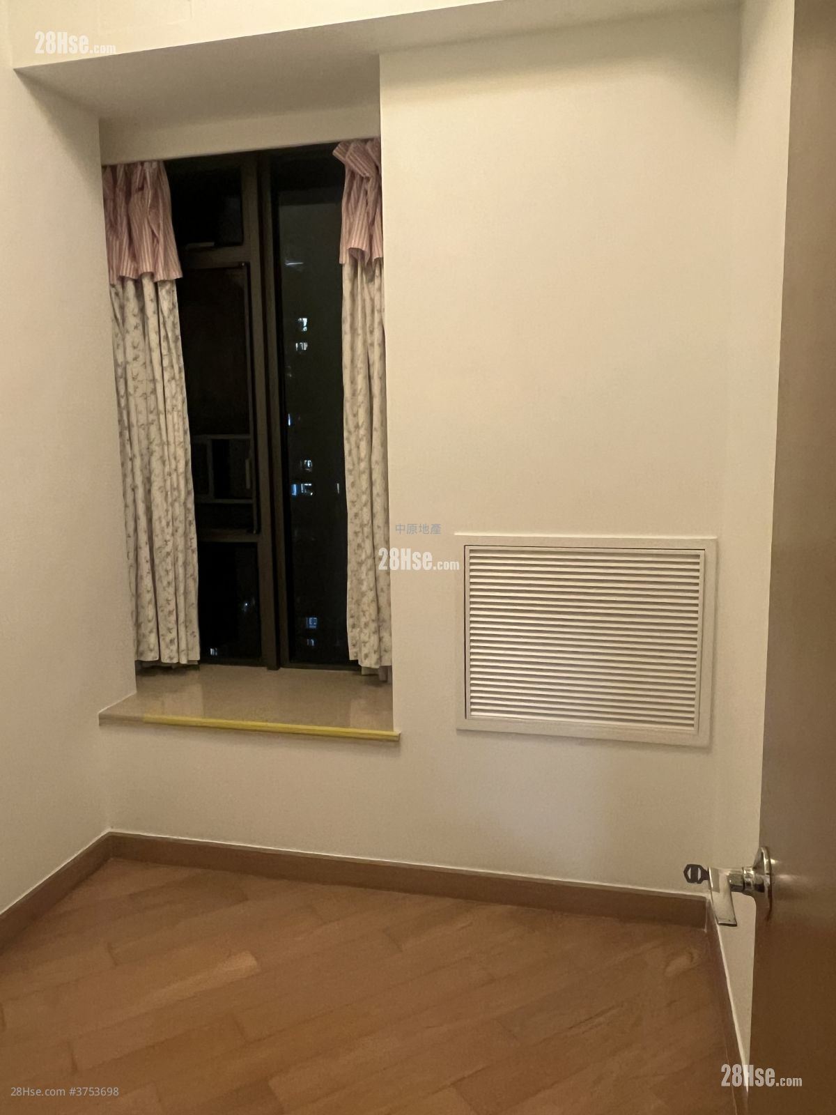 Yoho Midtown 售盘 3 房 880 平方尺