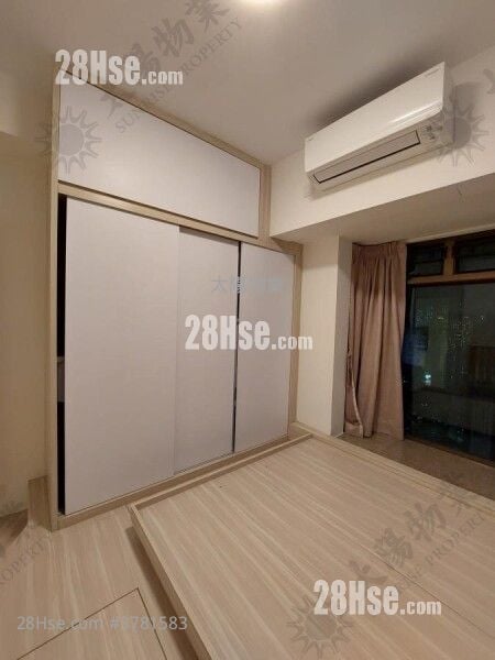 Royal Peninsula Rental 1 Bedroom 492 ft²