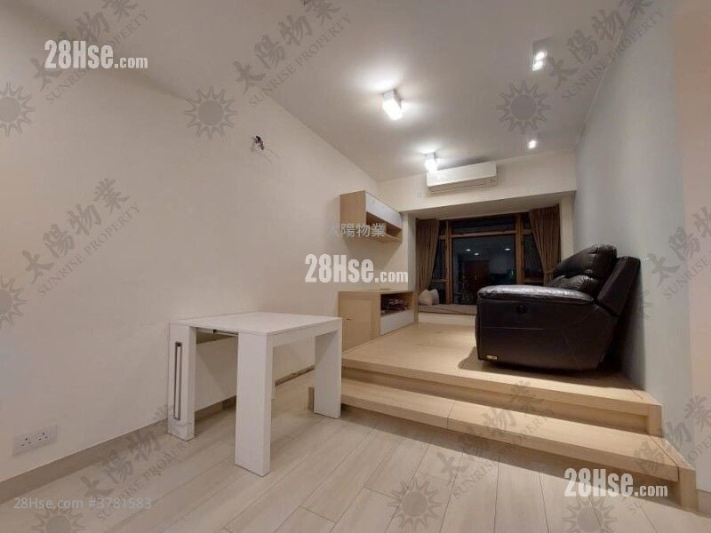 Royal Peninsula Rental 1 Bedroom 492 ft²