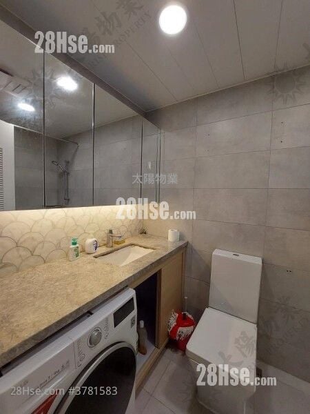 Royal Peninsula Rental 1 Bedroom 492 ft²