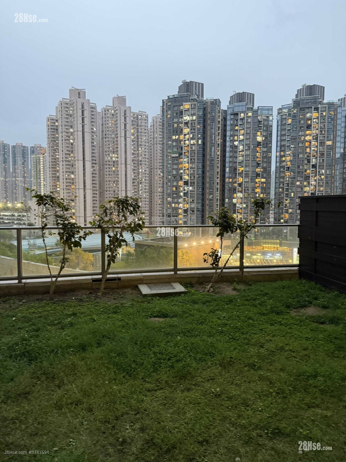 The Wings Rental 3 Bedrooms , 2 Bathrooms 694 ft²