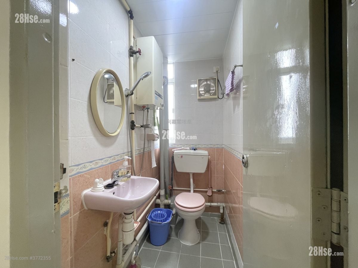 Tsui Ping (North) Estate Sell 277 ft²