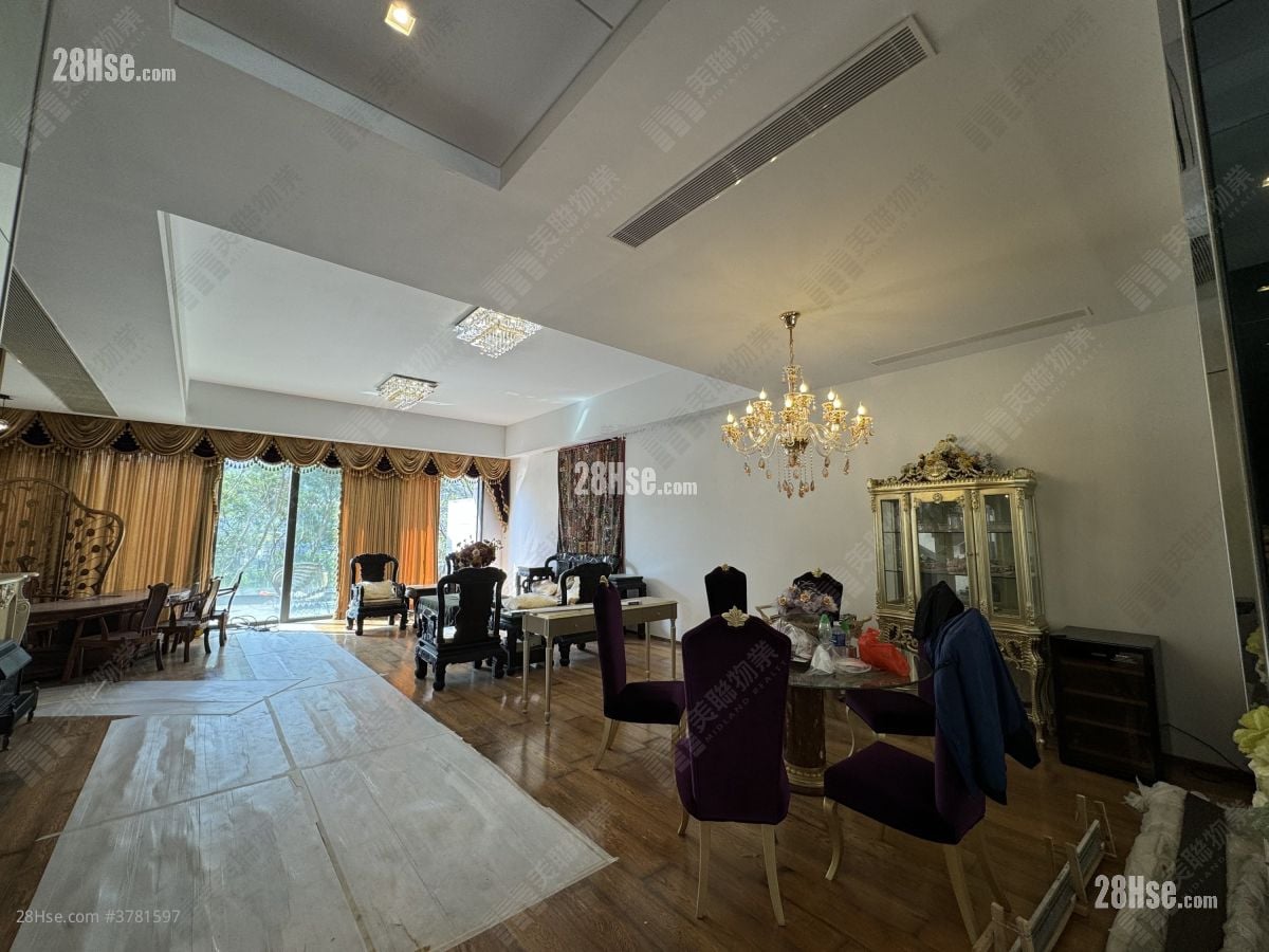 厅: 九肚山峰 售盘 3 房 , 4 浴室 2,702 平方尺