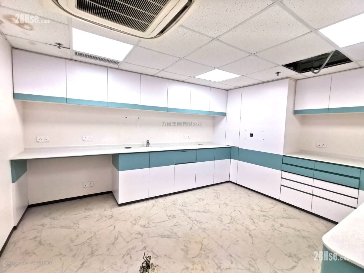 Near Mtr Station Rental 5+ Bedrooms