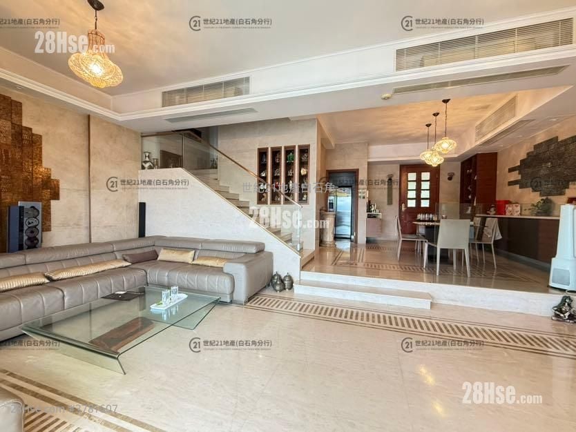 比华利山别墅 售盘 5+ 房 , 4 浴室 2,475 平方尺