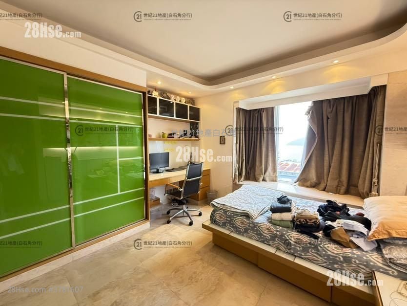 比华利山别墅 售盘 5+ 房 , 4 浴室 2,475 平方尺