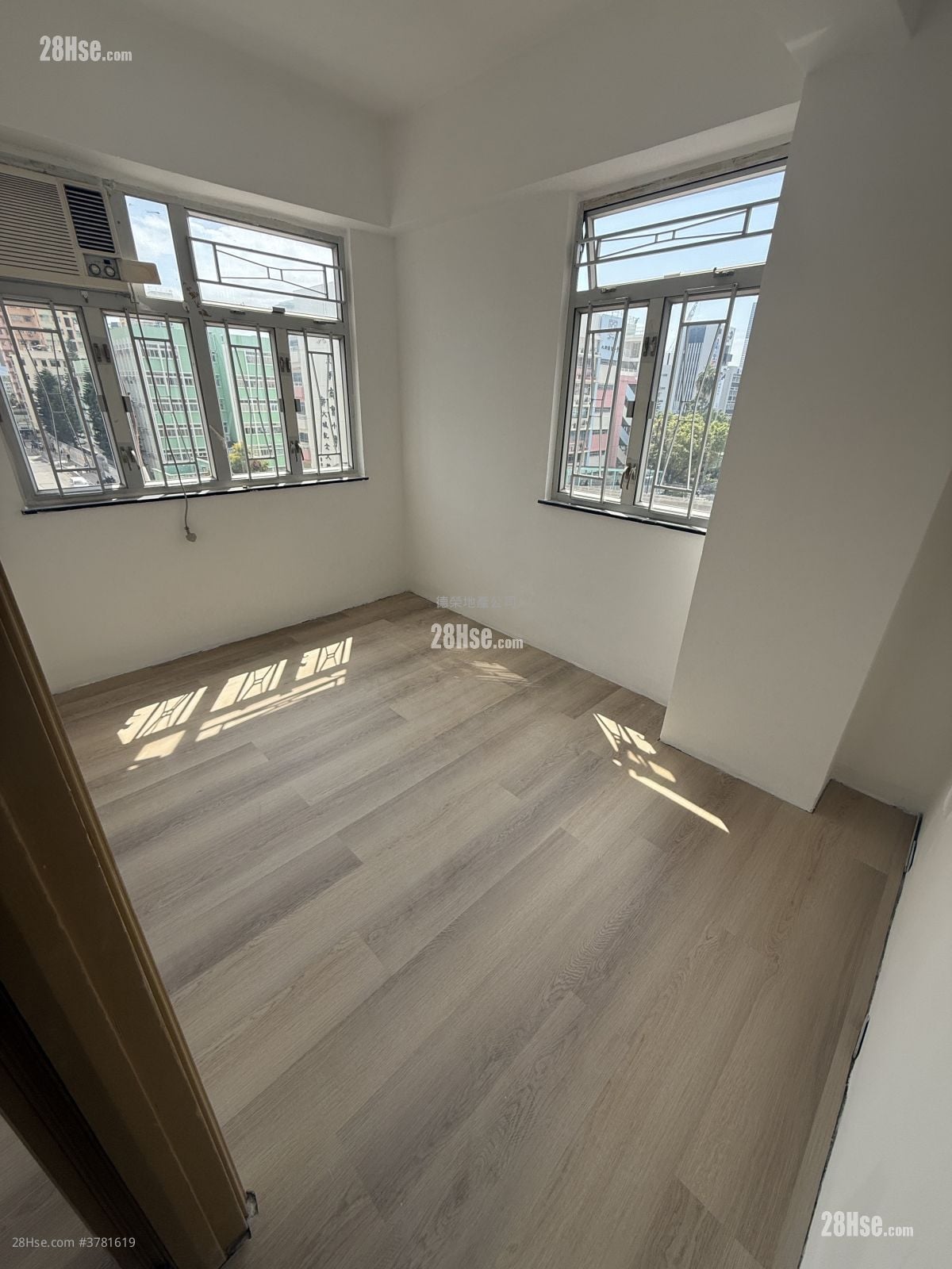 Man Cheong Building Rental 2 Bedrooms , 1 Bathroom 490 ft²