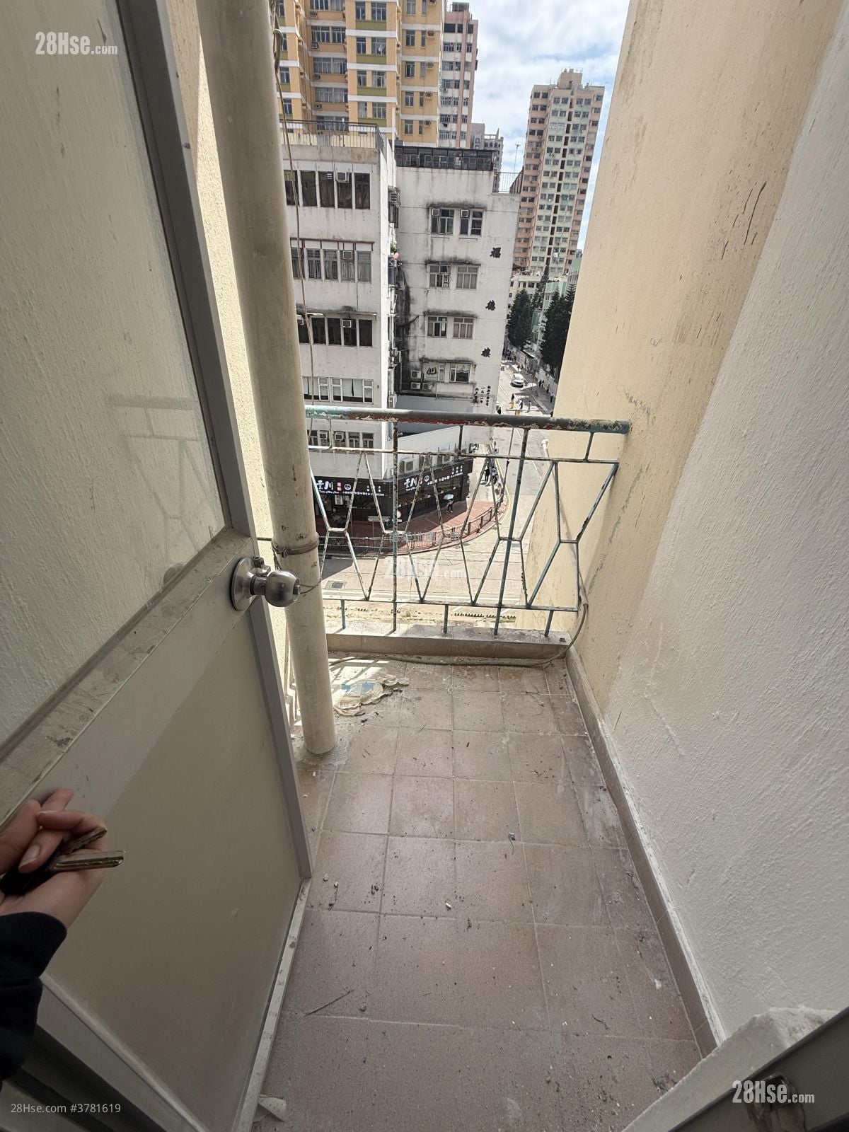Man Cheong Building Rental 2 Bedrooms , 1 Bathroom 490 ft²