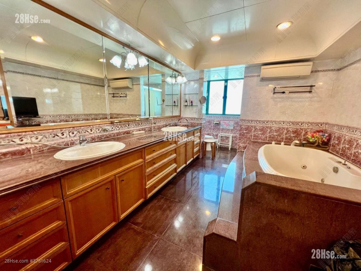 帝文苑 售盘 5+ 房 , 3 浴室 4,319 平方尺