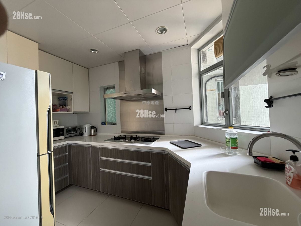 Coastal Skyline Sell 3 Bedrooms , 2 Bathrooms 804 ft²