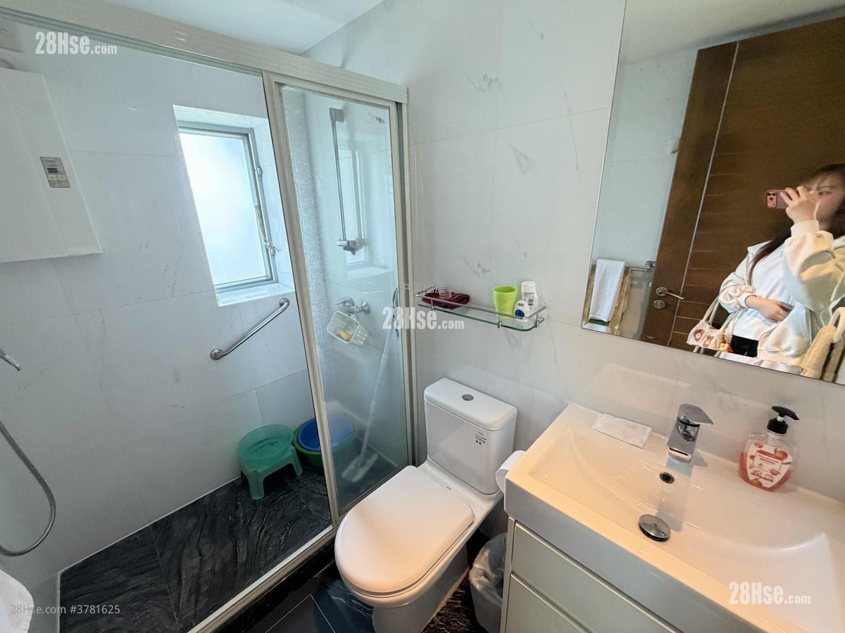 Coastal Skyline Sell 3 Bedrooms , 2 Bathrooms 804 ft²