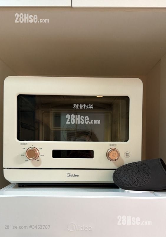 Lai Yuen Building Rental Studio , 1 Bathroom 150 ft²