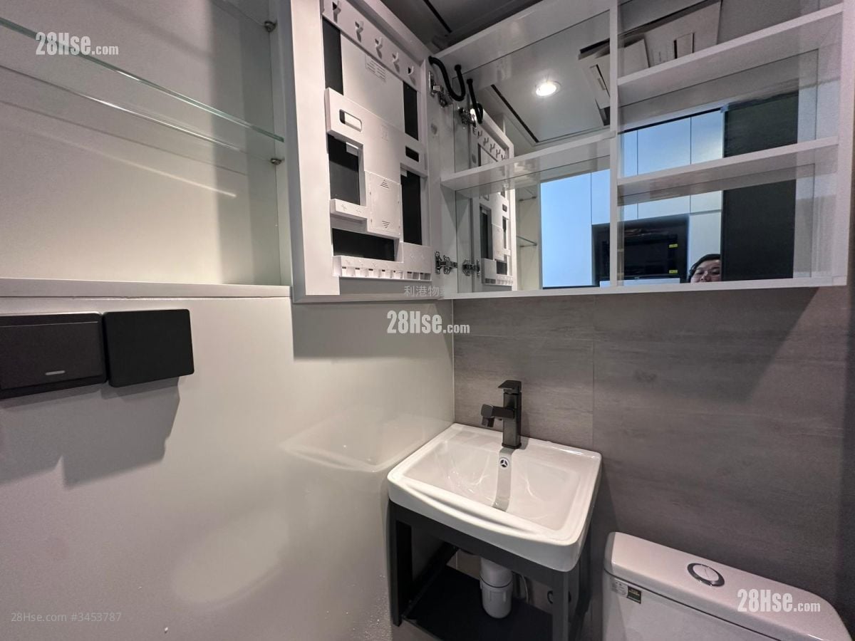 Lai Yuen Building Rental Studio , 1 Bathroom 150 ft²