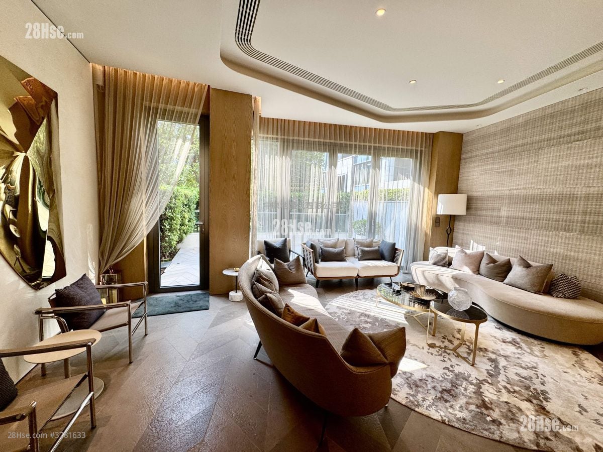 澐沣 售盘 5+ 房 2,305 平方尺