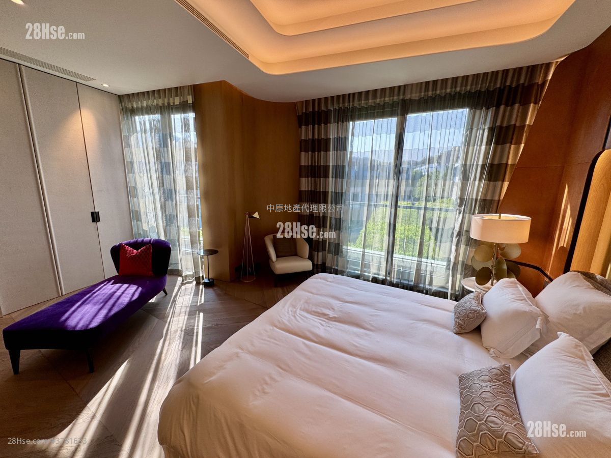 澐沣 售盘 5+ 房 2,305 平方尺