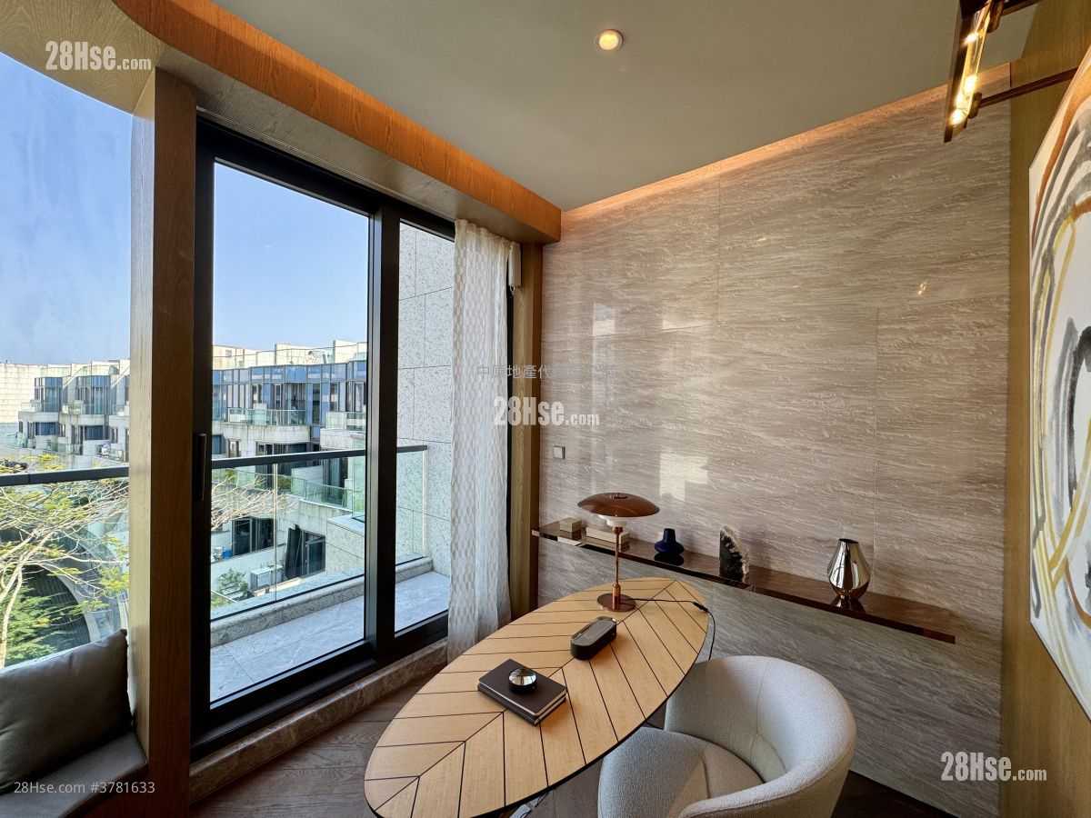 澐沣 售盘 5+ 房 2,305 平方尺