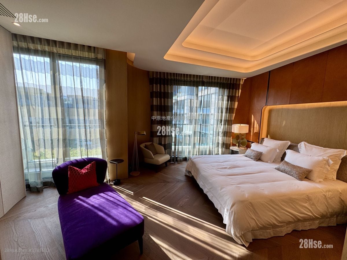 澐沣 售盘 5+ 房 2,305 平方尺