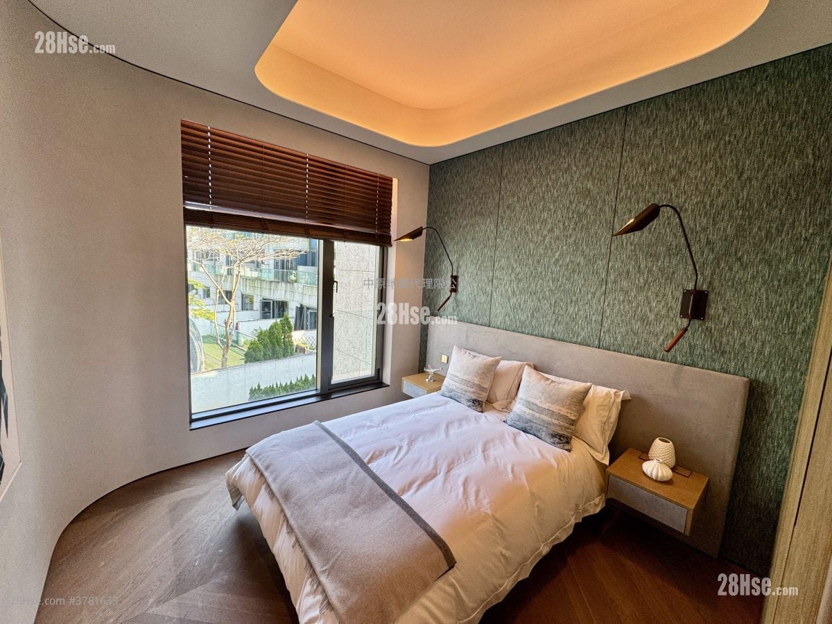 澐沣 售盘 5+ 房 2,305 平方尺