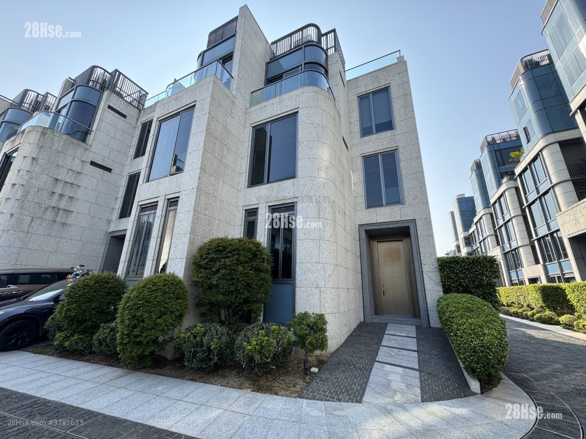 澐沣 售盘 5+ 房 2,305 平方尺