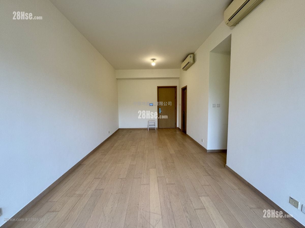 Dragons Range Sell 3 Bedrooms 944 ft²