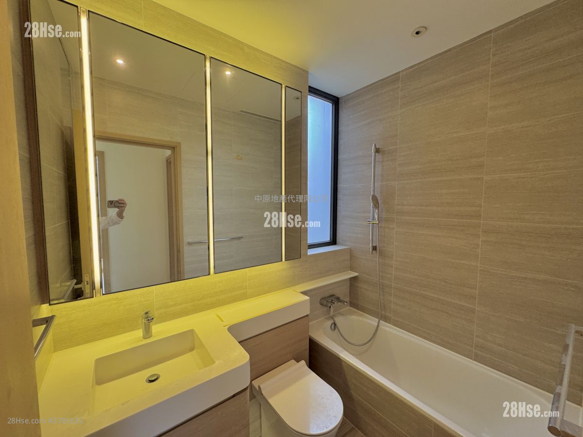 Dragons Range Sell 3 Bedrooms 944 ft²