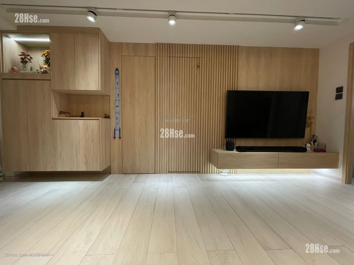 翡翠洋楼 售盘 3 房 , 2 浴室 646 平方尺