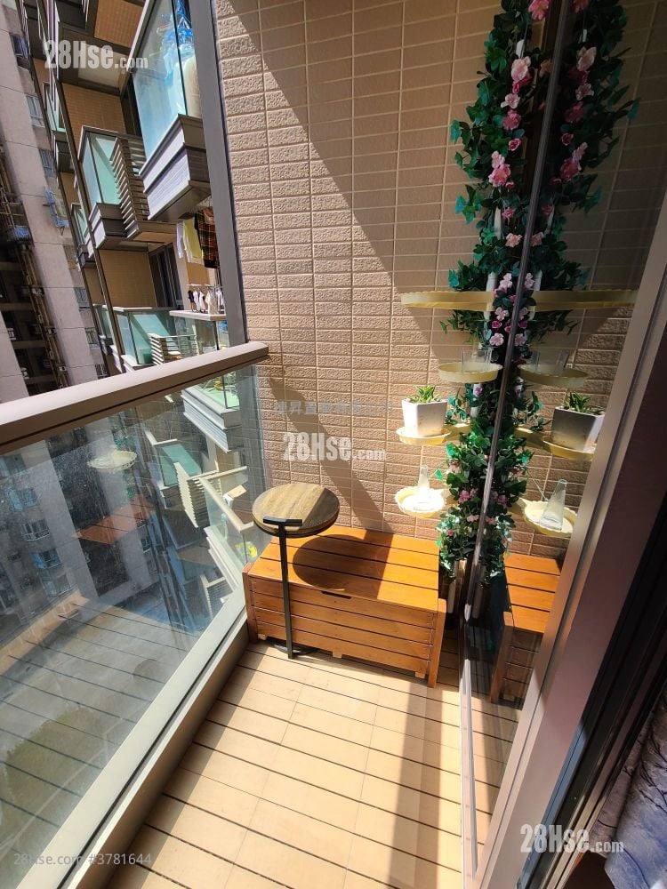 Upper East Sell 1 Bedroom , 1 Bathroom 307 ft²