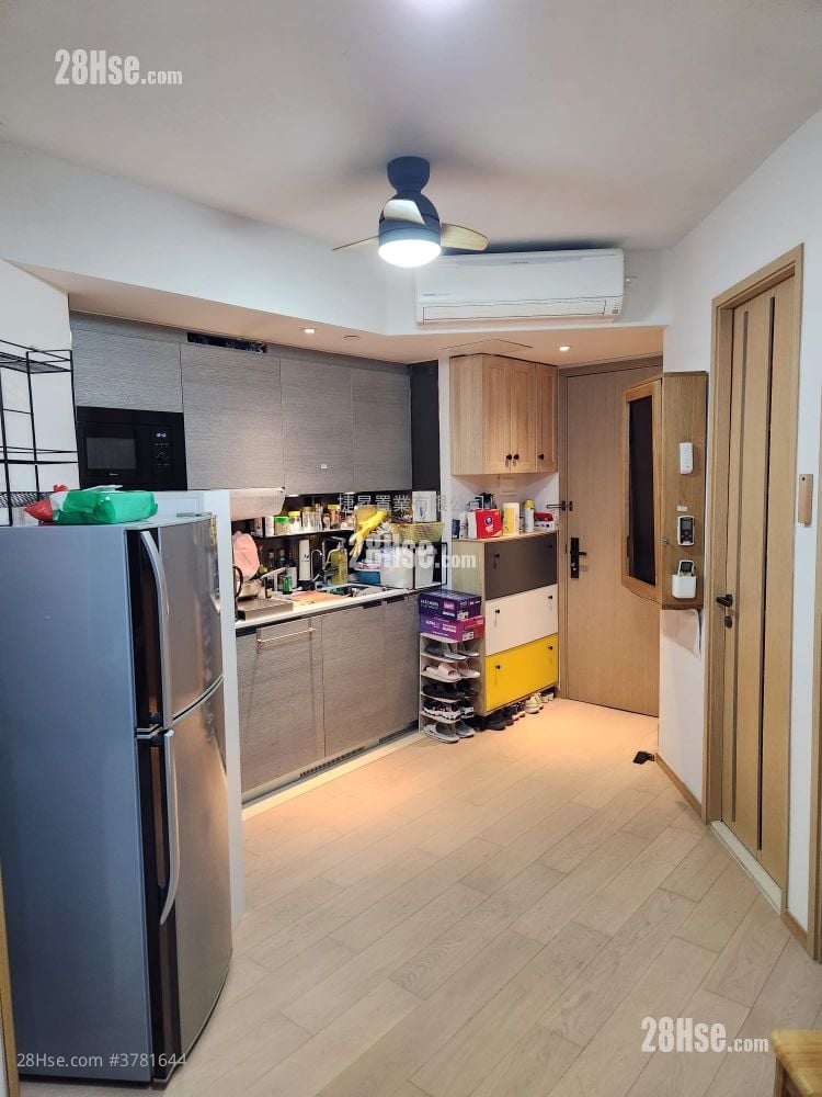 Upper East Sell 1 Bedroom , 1 Bathroom 307 ft²