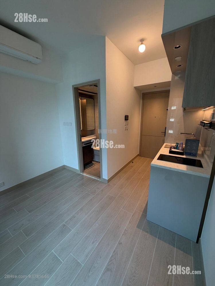 Gold Coast Bay Rental Studio , 1 Bathroom 204 ft²