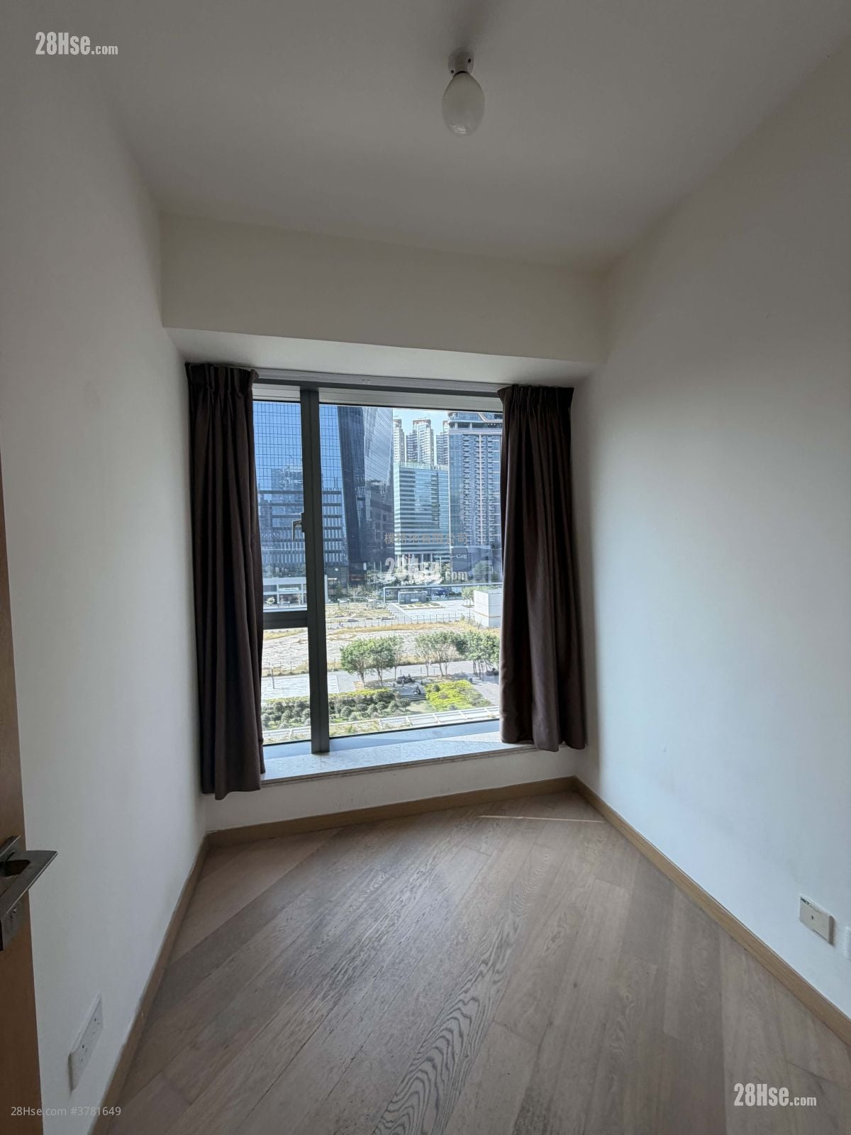 One Kai Tak(Ii) Rental 3 Bedrooms , 2 Bathrooms 799 ft²