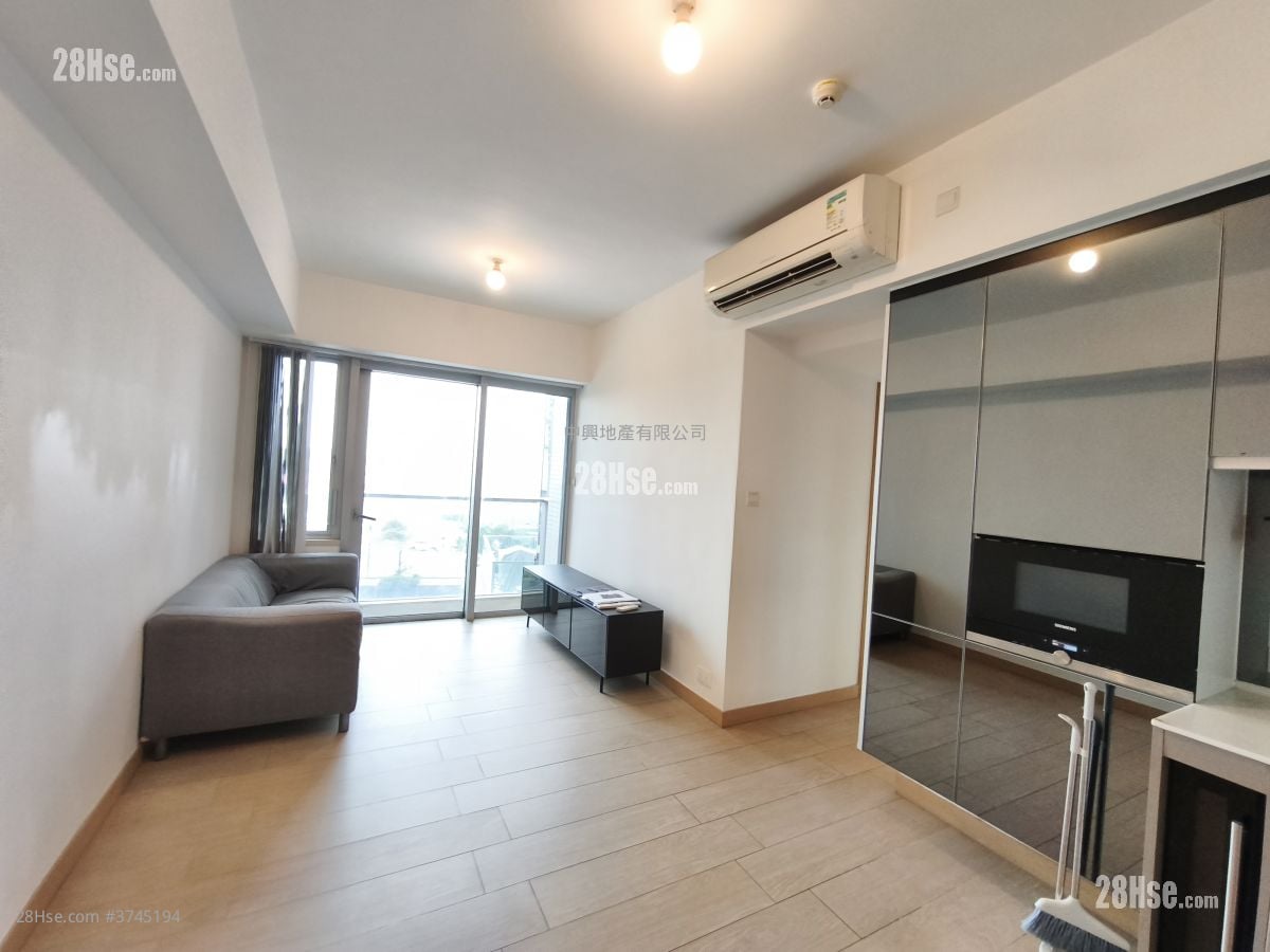 Century Link Rental 2 Bedrooms , 1 Bathroom 452 ft²