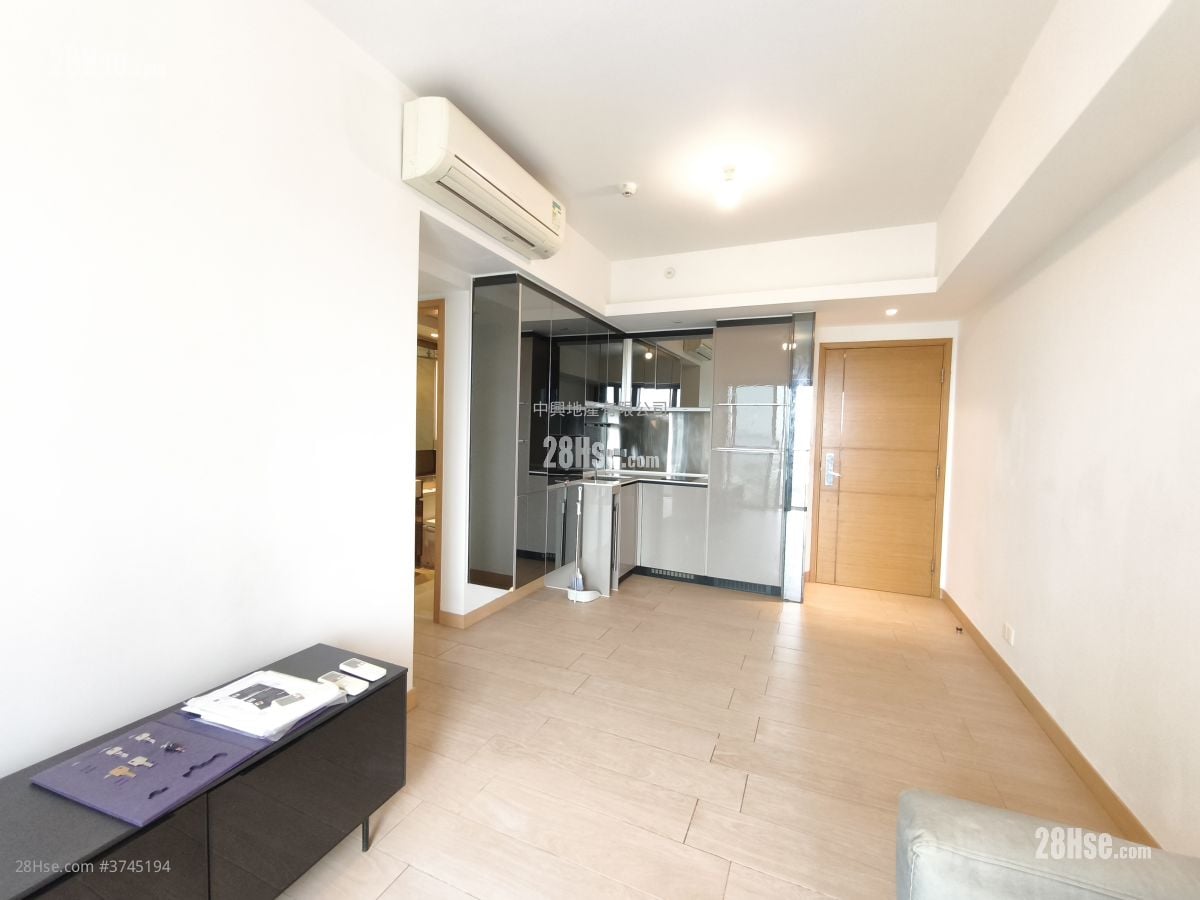 Century Link Rental 2 Bedrooms , 1 Bathroom 452 ft²