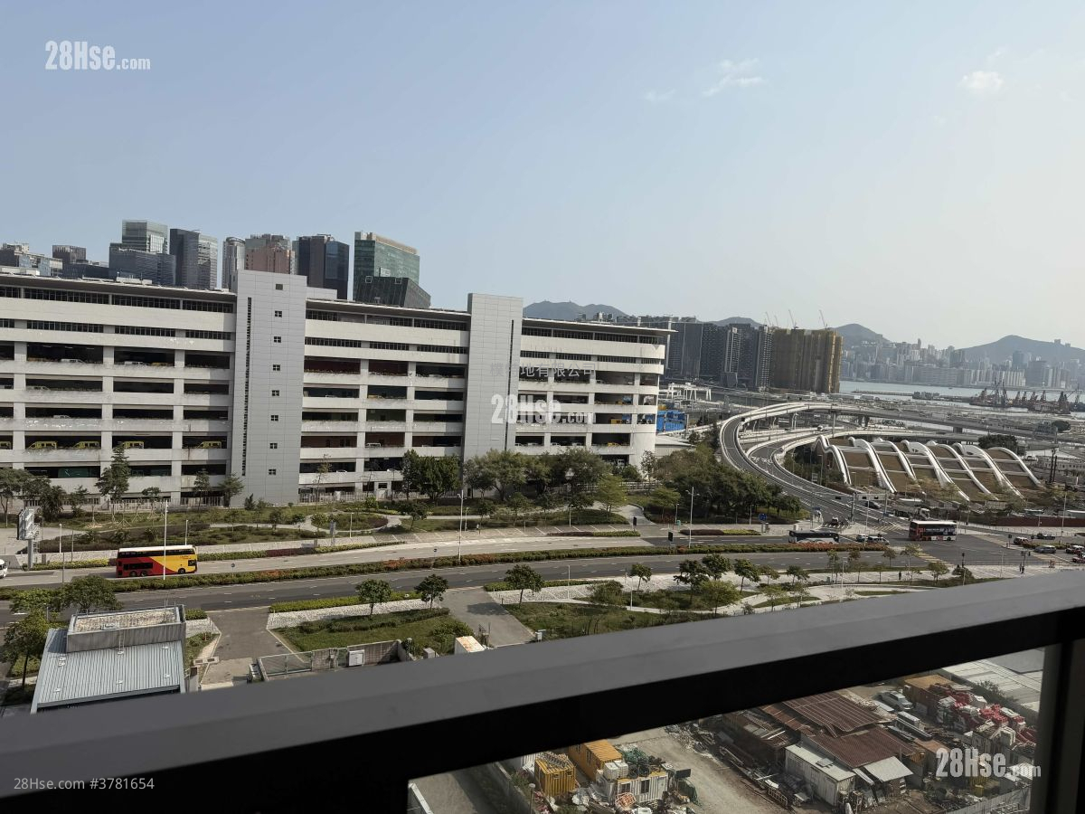 K.city Rental 3 Bedrooms , 2 Bathrooms 797 ft²