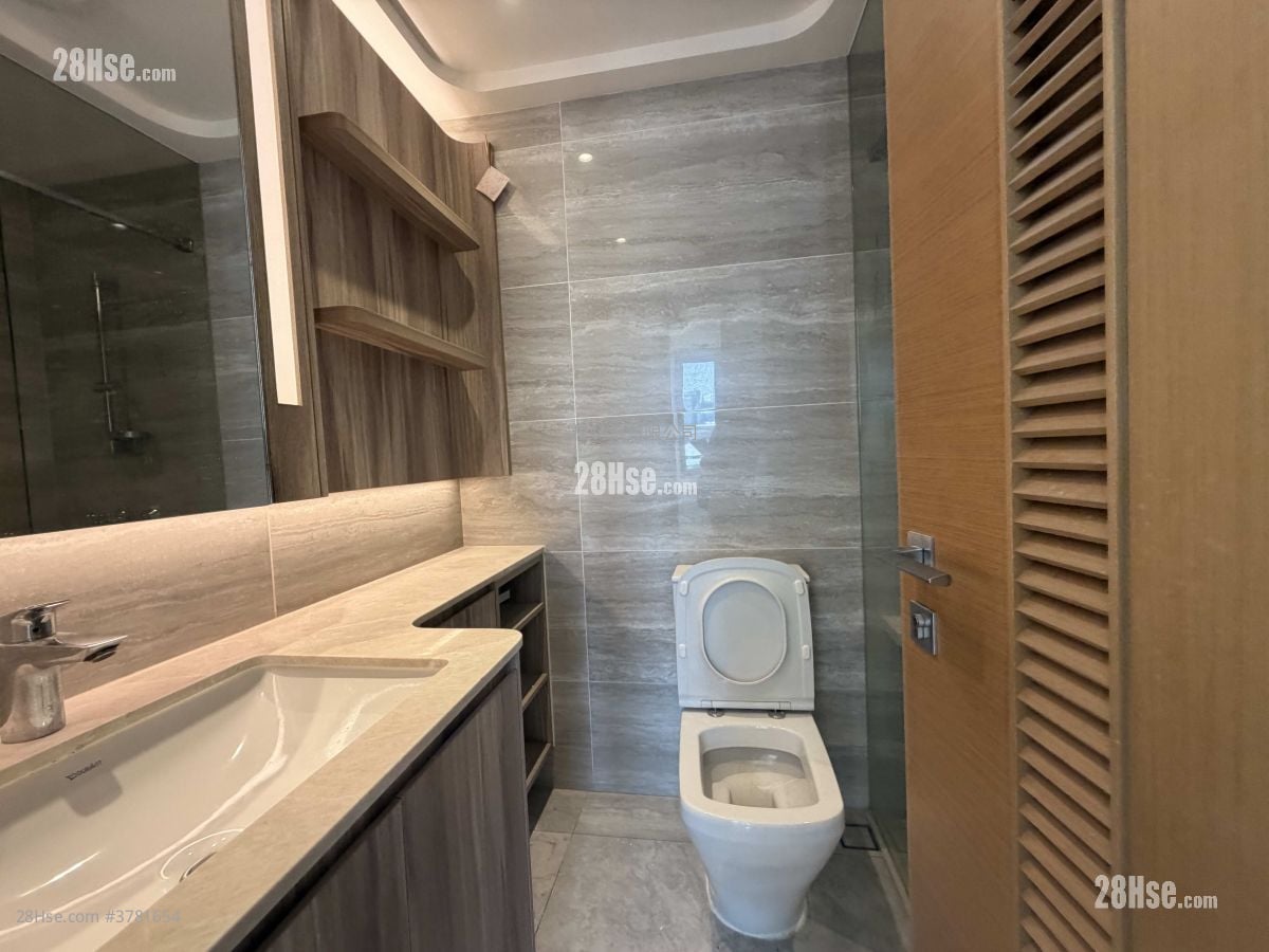 K.city Rental 3 Bedrooms , 2 Bathrooms 797 ft²