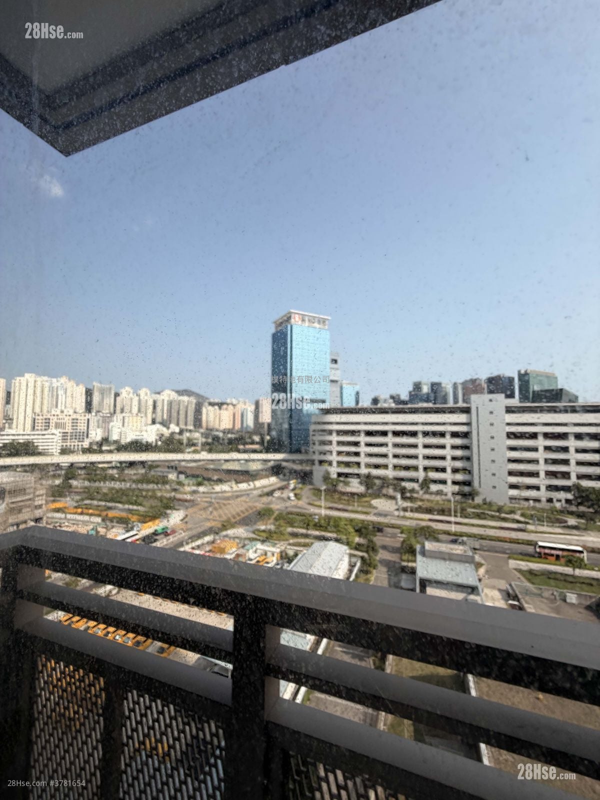 K.city Rental 3 Bedrooms , 2 Bathrooms 797 ft²