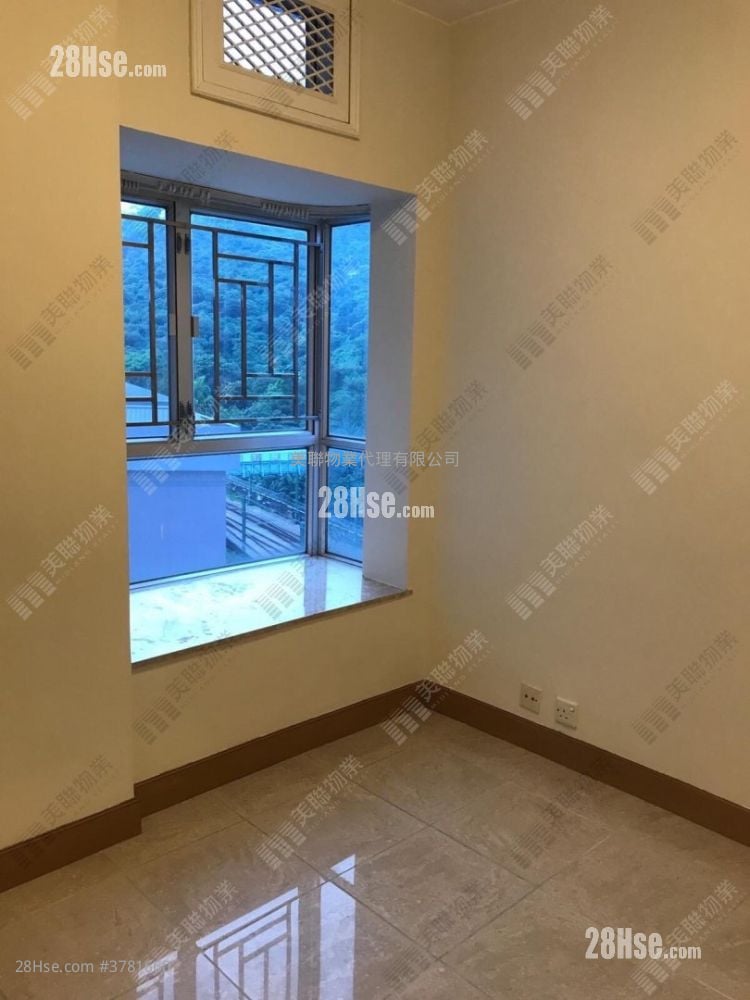 Discovery Park Sell 3 Bedrooms 610 ft²