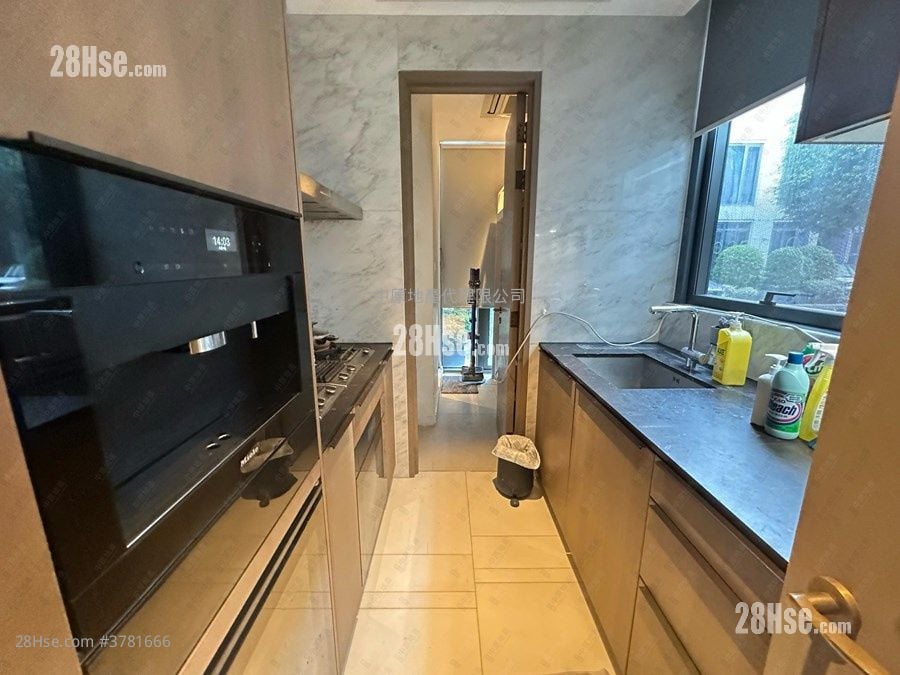 La Vetta Rental 4 Bedrooms , 3 Bathrooms 2,222 ft²