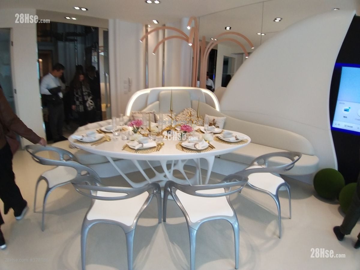 富豪山峯 售盘 4 房 , 3 浴室 1,623 平方尺