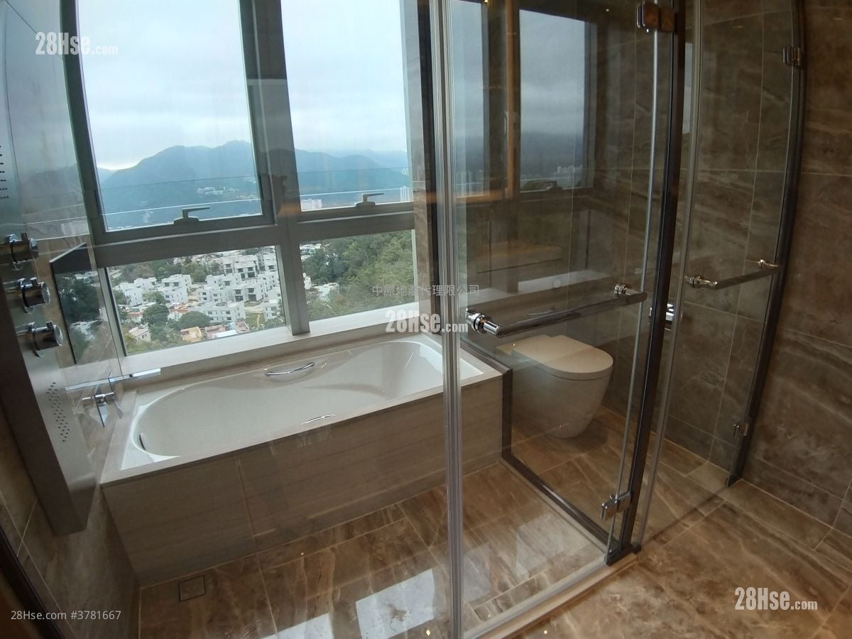 富豪山峯 售盘 4 房 , 3 浴室 1,623 平方尺