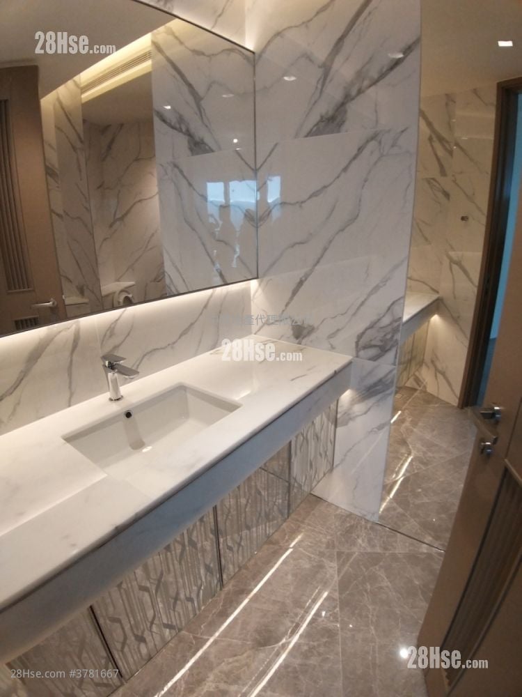 富豪山峯 售盘 4 房 , 3 浴室 1,623 平方尺