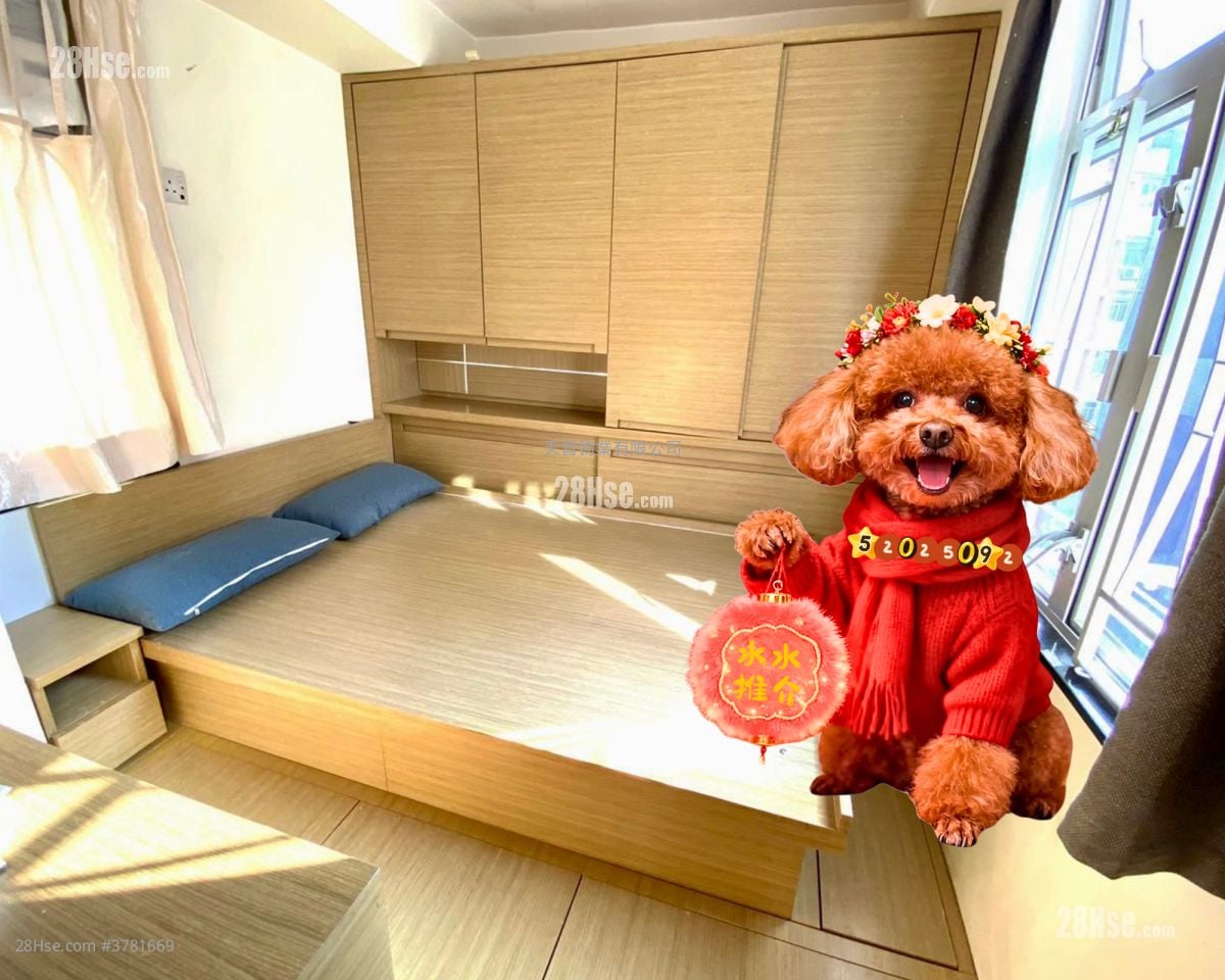 Sunshine Plaza Sell 2 Bedrooms , 1 Bathroom 433 ft²